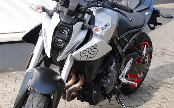 Gebrauchtmotorrad Suzuki GSX-8S - Bild 12