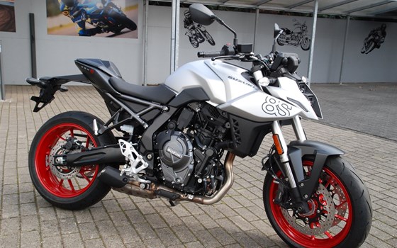 Gebrauchtmotorrad Suzuki GSX-8S - Bild 2