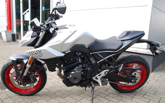 Gebrauchtmotorrad Suzuki GSX-8S - Bild 4