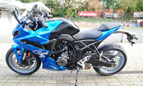 Suzuki GSX-8R