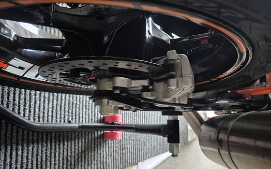 Gebrauchtmotorrad KTM 690 Duke - Bild 10