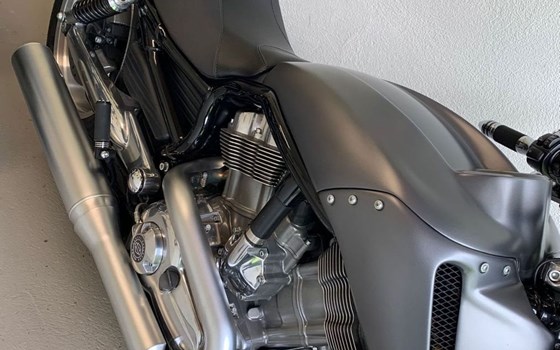 Motorrad Occasion Harley-Davidson V-Rod Muscle VRSCF - Bild 2