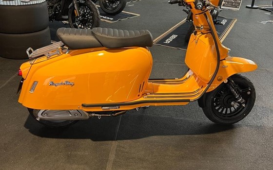 Neufahrzeug Royal Alloy GP 125 ME ABS - Bild 11