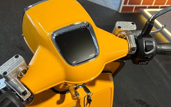 Neufahrzeug Royal Alloy GP 125 ME ABS - Bild 16