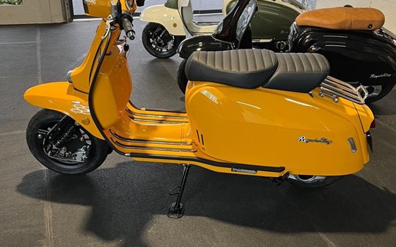 Neufahrzeug Royal Alloy GP 125 ME ABS - Bild 4