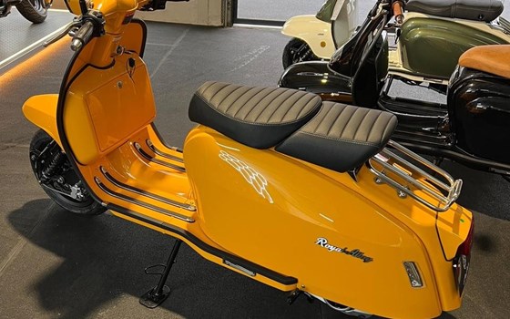 Neufahrzeug Royal Alloy GP 125 ME ABS - Bild 5