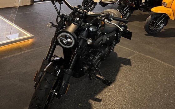 Gebrauchtmotorrad Keeway RKV 125C - Bild 2