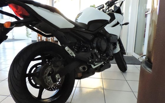 Gebrauchtmotorrad Yamaha XJ6 SA - Bild 1
