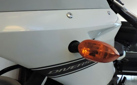 Gebrauchtmotorrad Yamaha XJ6 SA - Bild 11