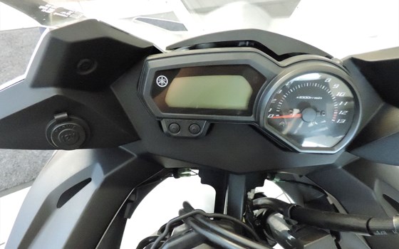 Gebrauchtmotorrad Yamaha XJ6 SA - Bild 23