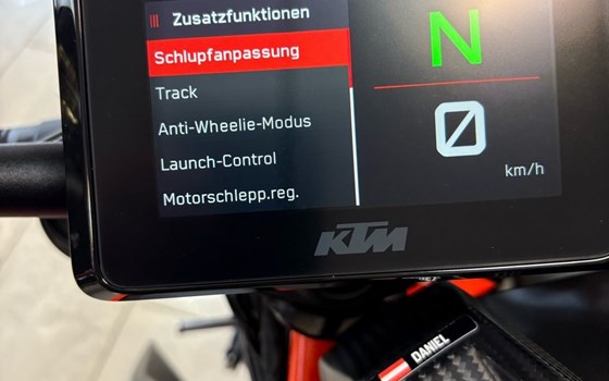 Gebrauchtmotorrad KTM 1290 Super Duke R - Bild 2