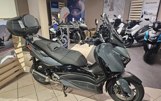 Gebrauchtmotorrad Yamaha XMAX 300 Tech MAX - Bild 2