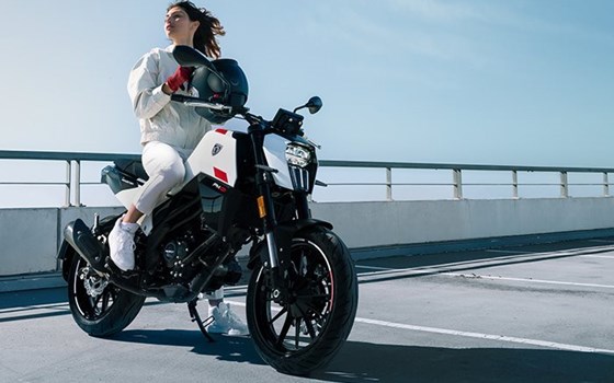 Neufahrzeug Peugeot PM-01 125 Roadster ABS - Bild 5