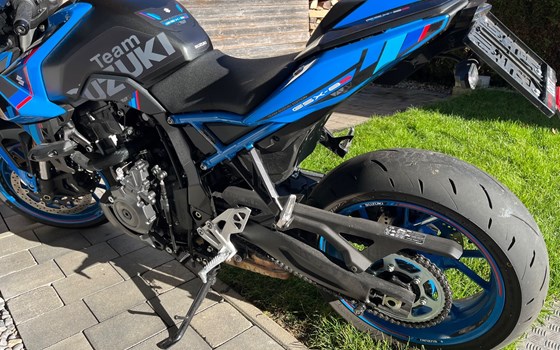 Gebrauchtmotorrad Suzuki GSX-8S - Bild 4