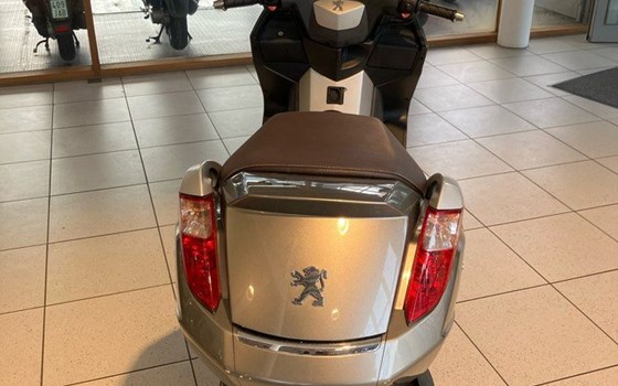 Gebrauchtmotorrad Peugeot Satelis 250 - Bild 4