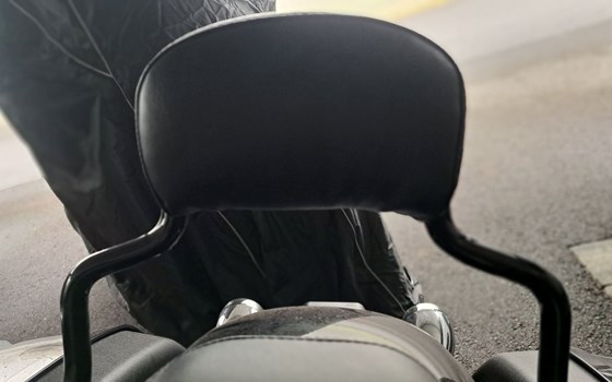 Gebrauchtmotorrad Harley-Davidson Softail Sport Glide FLSB - Bild 5