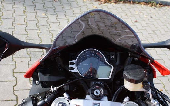 Gebrauchtmotorrad Honda CBR1000RR Fireblade - Bild 14