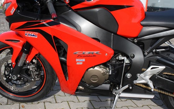 Gebrauchtmotorrad Honda CBR1000RR Fireblade - Bild 15