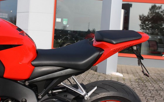Gebrauchtmotorrad Honda CBR1000RR Fireblade - Bild 17