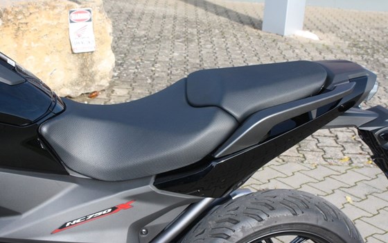 Gebrauchtmotorrad Honda NC750X DCT - Bild 15