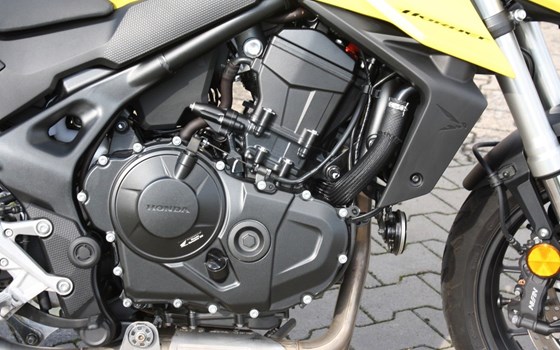 Gebrauchtmotorrad Honda CB750 Hornet - Bild 12