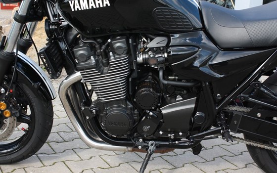 Gebrauchtmotorrad Yamaha XJR 1300 - Bild 11