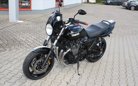 Gebrauchtmotorrad Yamaha XJR 1300 - Bild 3
