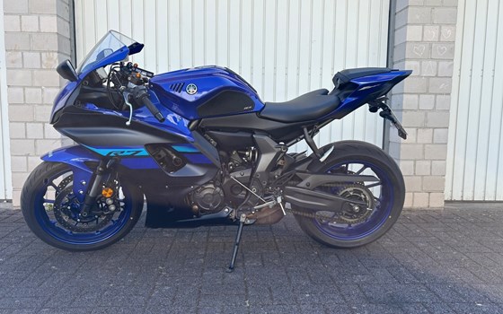 Gebrauchtmotorrad Yamaha R7 - Bild 2