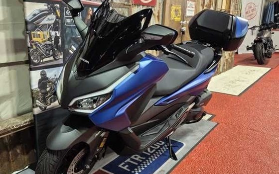 Gebrauchtmotorrad Honda Forza 125 - Bild 3