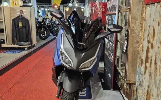 Gebrauchtmotorrad Honda Forza 125 - Bild 4