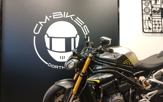 Gebrauchtmotorrad Triumph Speed Triple 1200 RS - Bild 1