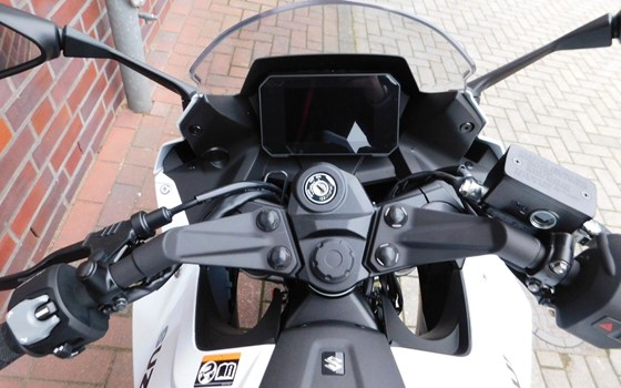 Neufahrzeug Suzuki GSX-8R - Bild 13