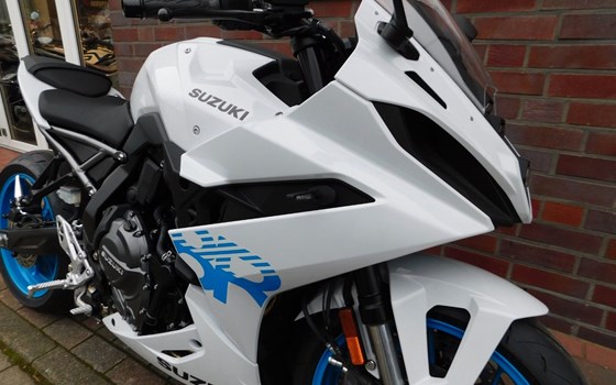 Neufahrzeug Suzuki GSX-8R - Bild 16