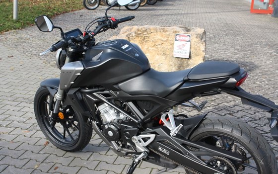 Gebrauchtmotorrad Honda CB125R - Bild 20