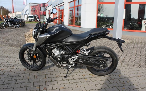 Gebrauchtmotorrad Honda CB125R - Bild 4