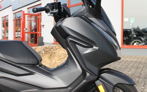 Gebrauchtmotorrad Honda Forza 125 - Bild 11