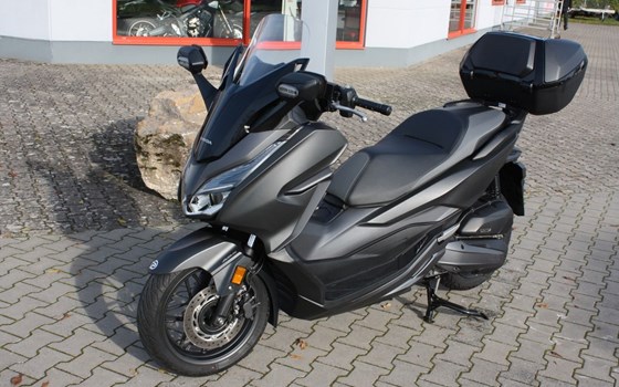 Gebrauchtmotorrad Honda Forza 125 - Bild 15