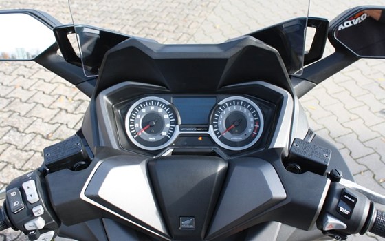 Gebrauchtmotorrad Honda Forza 125 - Bild 17