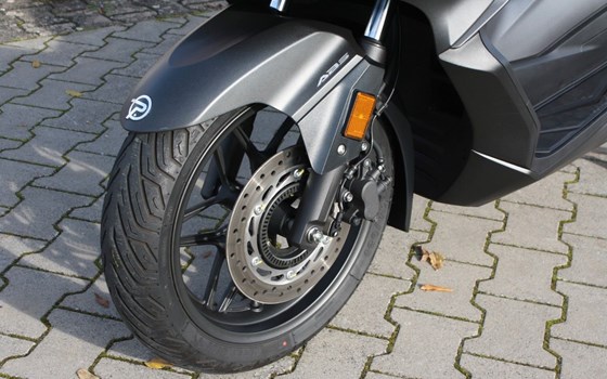 Gebrauchtmotorrad Honda Forza 125 - Bild 20