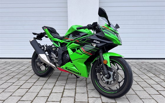 Gebrauchtmotorrad Kawasaki Ninja 125 - Bild 1