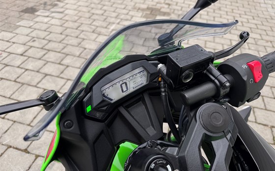 Gebrauchtmotorrad Kawasaki Ninja 125 - Bild 7