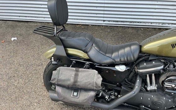 Gebrauchtmotorrad Harley-Davidson Sportster XL 883 N Iron - Bild 6