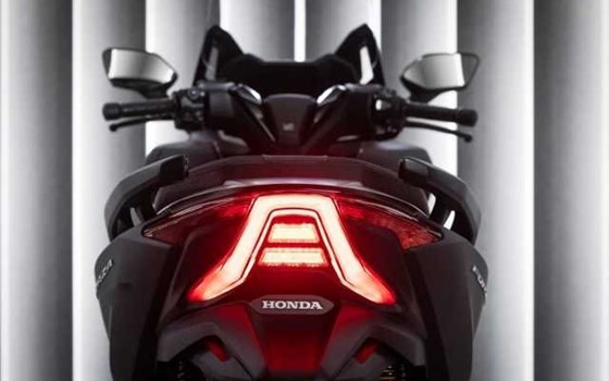 Gebrauchtmotorrad Honda Forza 125 - Bild 5