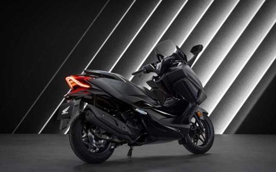 Gebrauchtmotorrad Honda Forza 125 - Bild 5