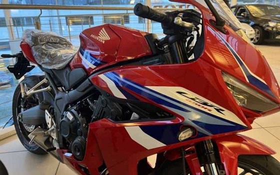 Gebrauchtmotorrad Honda CBR650R E-Clutch - Bild 5