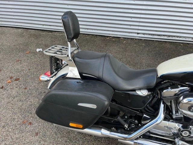 Harley-Davidson Sportster XL 1200T SuperLow (Birch White/Midnight Pearl) - Bild 6