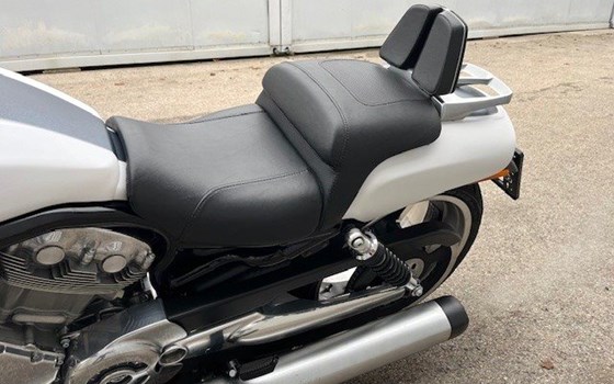 Gebrauchtmotorrad Harley-Davidson V-Rod Muscle VRSCF - Bild 10