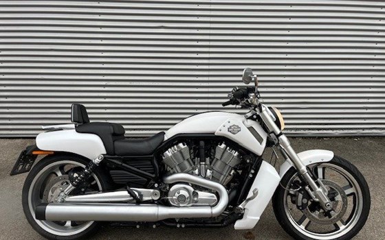 Gebrauchtmotorrad Harley-Davidson V-Rod Muscle VRSCF - Bild 2