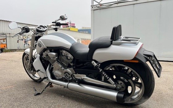 Gebrauchtmotorrad Harley-Davidson V-Rod Muscle VRSCF - Bild 8