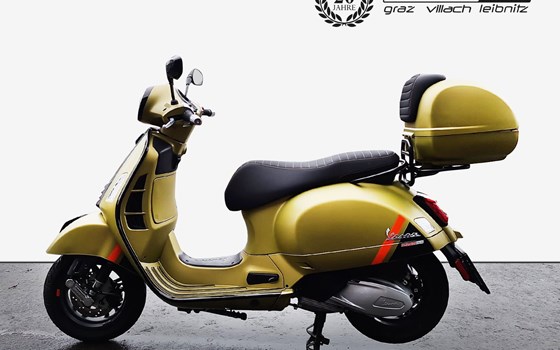 Gebrauchtmotorrad Vespa GTS 300 Super Sport - Bild 2